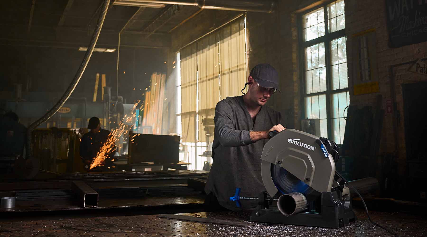 How to Choose the Best Chop Saw for Metal & Multi-Material Projects